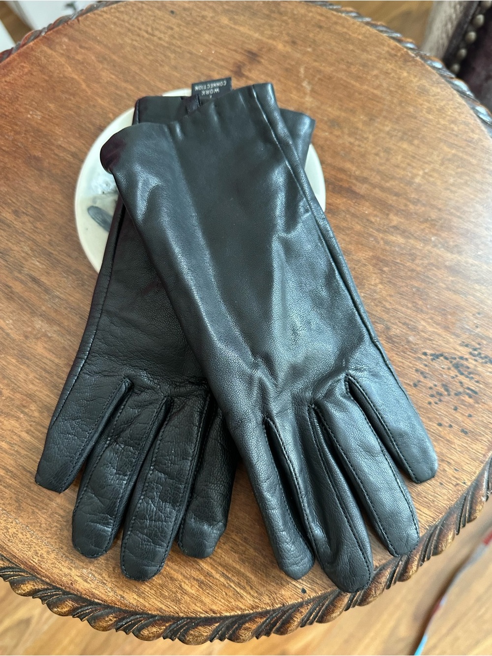 Black Leather Classic Gloves Cashmere Lined